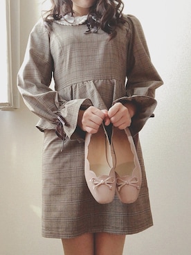 「Ank Rouge（アンクルージュ）のアイテム（ワンピース、ベージュ系）」を使った、まなみさん（レディース・158cm）の秋コーディネート