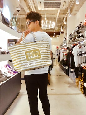 「muta（ムータ）のアイテム（バッグ）」を使った、Yuuさん（メンズ・180cm）の春コーディネート