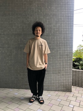 「CLANE（クラネ）のアイテム（トップス）」を使った、たにもとさん（メンズ・175cm）の春コーディネート