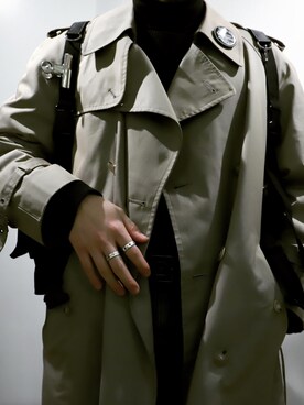 「韓国」｜「アイテム（トレンチコート）」を使った、fjtykiiiさん（メンズ・178cm）の冬コーディネート