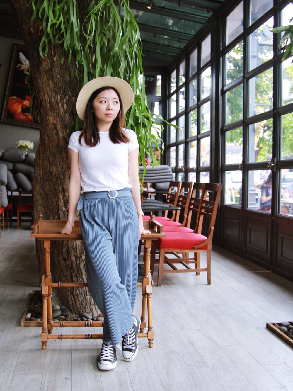 「休日スタイル、ootd」｜「ZARAのアイテム（Tシャツ/カットソー、ホワイト系）」を使った、張凡凡さん（レディース・155cm）の冬コーディネートの1枚目の写真