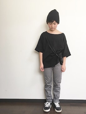 「AZUL by moussy（アズールバイマウジー）のアイテム（チノパンツ）」を使った、simさん（キッズ・148cm）の春コーディネート