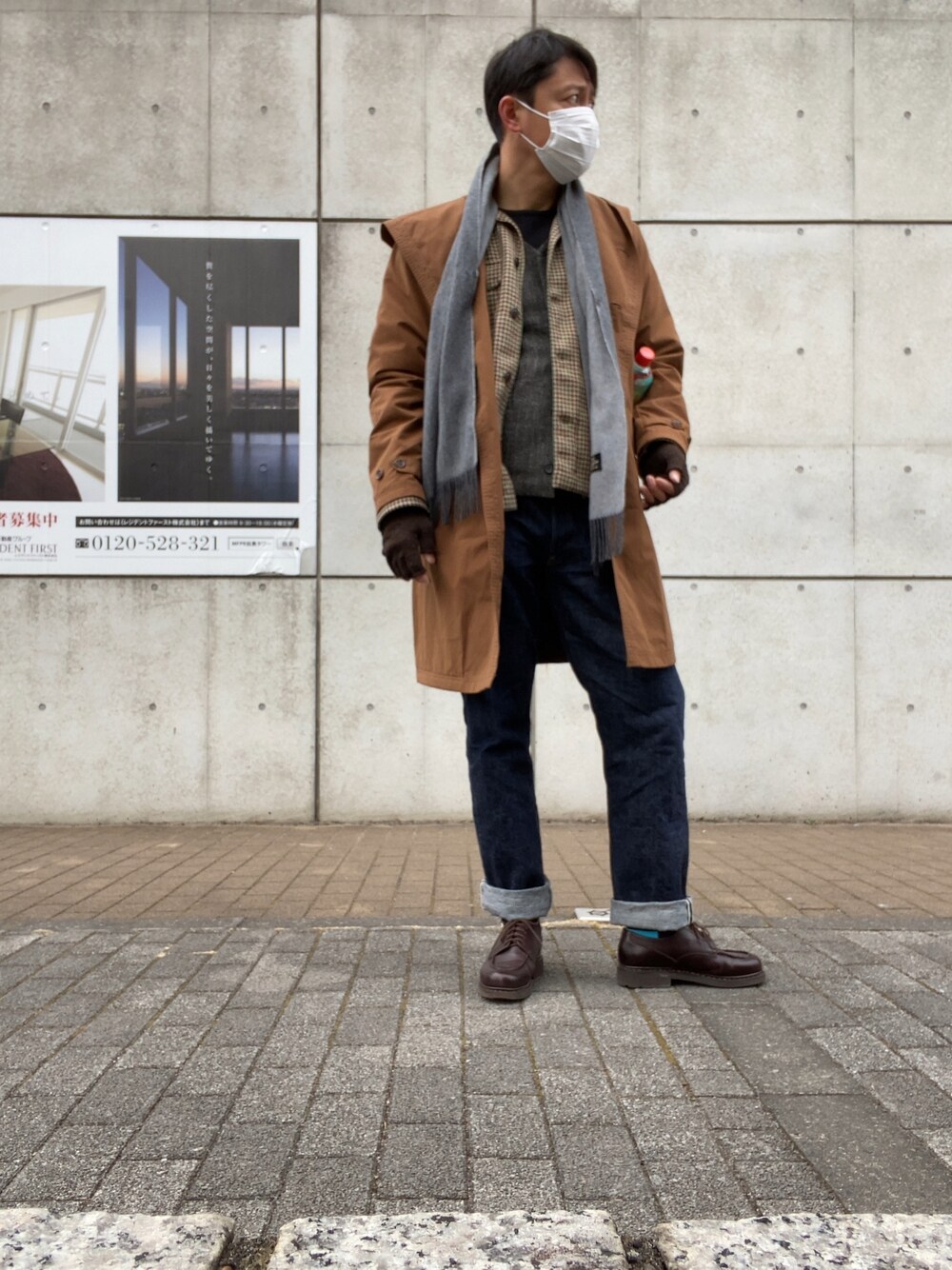 「きれいめカジュアル、秋冬コーデ、シンプルコーデ、デニム、おしゃれさんと繋がりたい、パラブーツ」｜「Parabootの【Paraboot】CHAMBORD　パラブーツ　シャンボード（ドレスシューズ、ブラウン系）」を使った、manpou1984さん（メンズ・175cm）の冬コーディネートの1枚目の写真