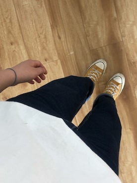 「CONVERSE（コンバース）のアイテム（スニーカー、ゴールド系）」を使った、笑暮_さん（レディース・158cm）の春コーディネート