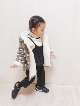 「ハイネックニット」｜「アイテム（オールインワン・サロペット）」を使った、kanon&riiさん（キッズ・90cm）の冬コーディネート