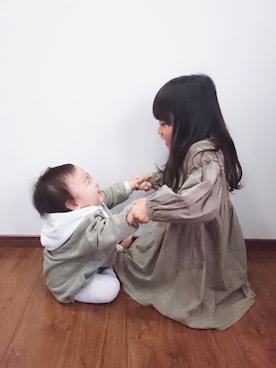 「アイテム（ロンパース、グリーン系）」を使った、yucchaさん（キッズ・110cm）の冬コーディネート
