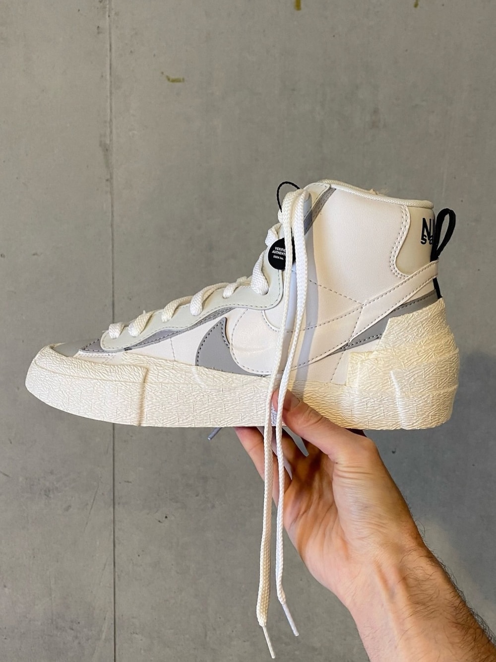 「sacai、NIKE、Nike blazer」｜「NIKEのアイテム（スニーカー、ホワイト系）」を使った、margeilaboyさん（メンズ・168cm）の夏コーディネートの1枚目の写真