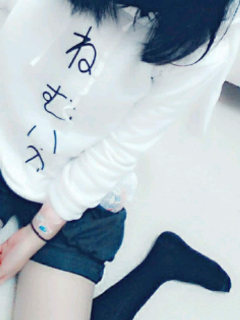 「メンヘラ、ゆめかわいい、やみかわいい」｜「メルカリのうさみみぱーかー（パーカー、ホワイト系）」を使った、Sayu*さん（レディース・155cm）の冬コーディネートの1枚目の写真