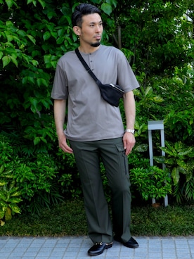 「アイテム（ボディバッグ/ウエストポーチ）」を使った、Hiroyukiさん（メンズ・177cm）の春コーディネート