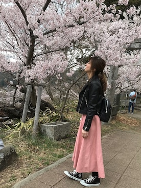 「花見」｜「アイテム（ライダースジャケット）」を使った、mamiさん（レディース・164cm）の春コーディネート