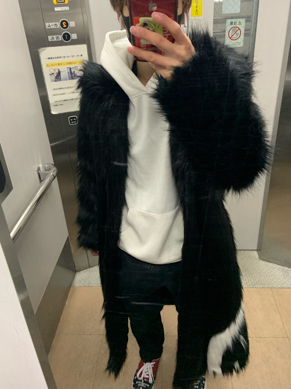 「STUDIOSEVEN、SEVENDAYS＝SUNDAY、RAGEBLUE、いいね、save、フォローお願いします🤑、低身長、フォロー返します」｜「SEVENDAYS=SUNDAYのアイテム（パーカー、ホワイト系）」を使った、Yuto_kgインスタフォローお願い！さん（メンズ・160cm）の冬コーディネートの1枚目の写真