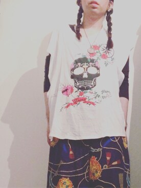 「LIMI feu（リミフゥ）のアイテム（Tシャツ/カットソー、ホワイト系）」を使った、うつつさん（169cm）の夏コーディネート