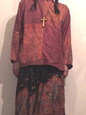 「不明のアイテム（トップス、レッド系）」を使った、うつつさん（169cm）の夏コーディネート