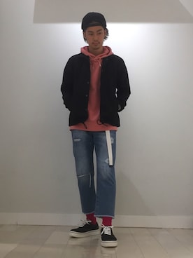 「カットオフ」｜「アイテム（ナイロンジャケット）」を使った、アーリー666さん（メンズ・173cm）の春コーディネート