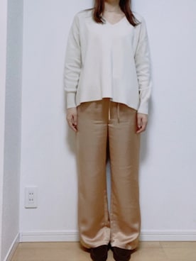 「サテンパンツ」｜「アイテム（モカシン/デッキシューズ）」を使った、かわうそさん（レディース・160cm）の冬コーディネート