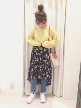 「AS KNOW AS PINKY（アズノゥアズピンキー）のアイテム（ニット/セーター、イエロー系）」を使った、kanakoさん（レディース・158cm）の冬コーディネート