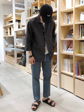 「FRUIT OF THE LOOM（フルーツオブザルーム）のアイテム（キャップ）」を使った、KATOさん（メンズ・179cm）の春コーディネート