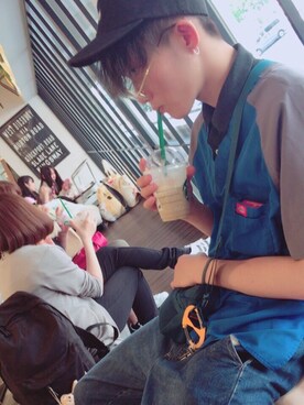 「アイテム（ボディバッグ/ウエストポーチ、ブルー系）」を使った、しのぶさん（メンズ・181cm）の夏コーディネート