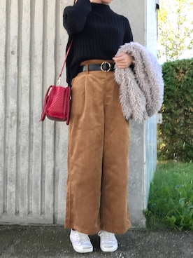 「アイテム（イヤリング）」を使った、夢さん（レディース・160cm・20代）の秋コーディネート