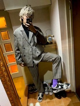 「差し色」｜「アイテム（セットアップ）」を使った、TAIYOさん（メンズ・174cm）の秋コーディネート