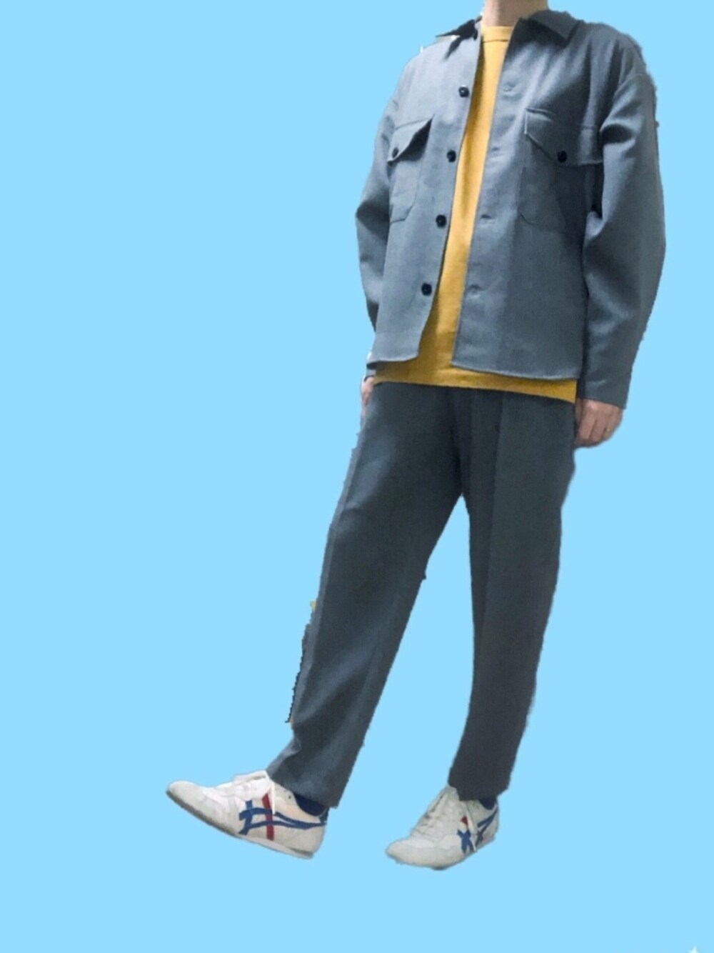 「低身長、プチプラ、UNIQLO、GU、セットアップ、オーバーサイズ、シャツジャケット、オニツカタイガー、スラックス、白スニーカー」｜「GUのCPOシャツ長袖／M（シャツ/ブラウス、グレー系）」を使った、ポキB@ユニクロ勉強家(相互)さん（メンズ・166cm）の春コーディネートの1枚目の写真