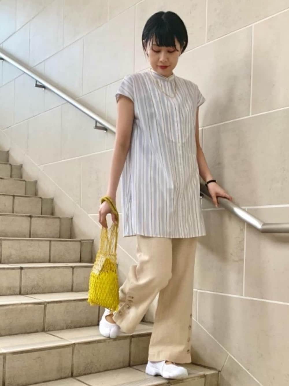 「トレンド、リラックス、シューズ、シャツ/ブラウス、ぱんつ、□骨格ウェーブ」｜「green label relaxingのFFC デザイン ヨーク フレンチスリーブ シャツ（シャツ/ブラウス、ブルー系）」を使った、Araya_ｍさん（レディース・161cm）の夏コーディネートの1枚目の写真