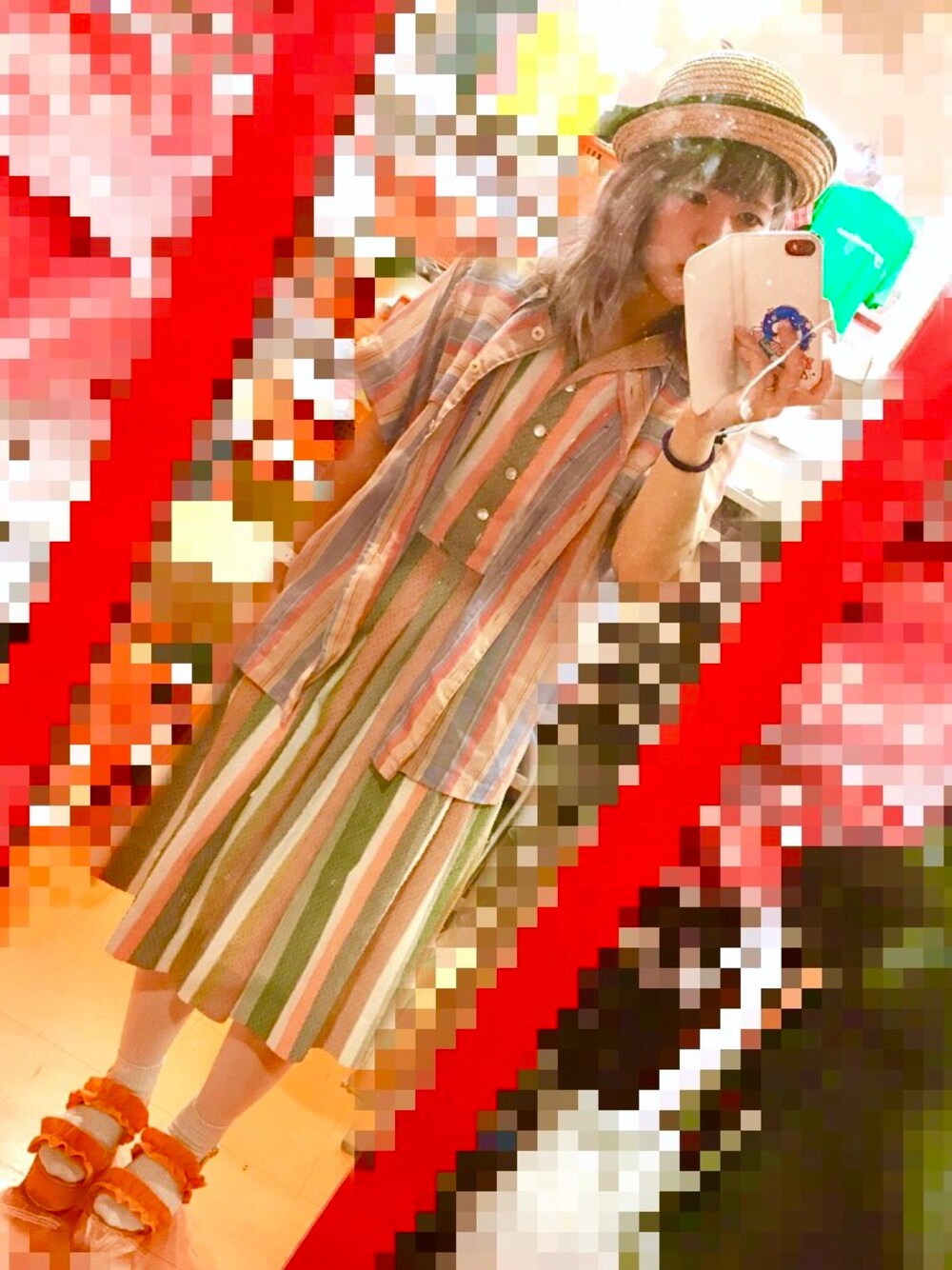 「used、古着、ワンピース、ブラウス、ストライプ、ストローハット、フリル、サンダル、オレンジ、柄×柄」｜「古着のアイテム（シャツ/ブラウス、その他）」を使った、しおたんさん（レディース・156cm）の夏コーディネートの1枚目の写真