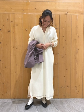 「白ワンピ」｜「アイテム（ジャケット/アウター）」を使った、Delmisさん（レディース・161cm）の春コーディネート