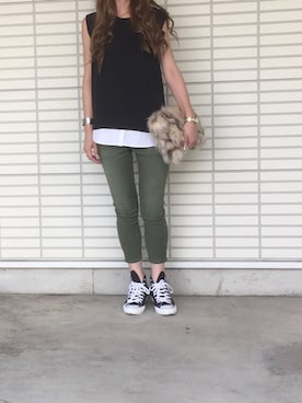 「カーキパンツ」｜ふくみさん（レディース・172cm）の秋コーディネート