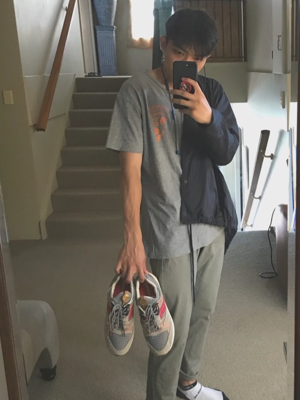 「#saucony、#chino」｜「ascolorのアイテム（その他トップス、その他）」を使った、Felix Niocenaさん（メンズ・175cm）の冬コーディネートの1枚目の写真