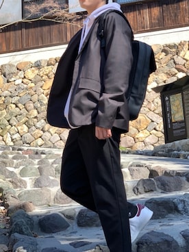 「アイテム（テーラードジャケット、ブラウン系）」を使った、さくうめさん（メンズ・171cm）の春コーディネート
