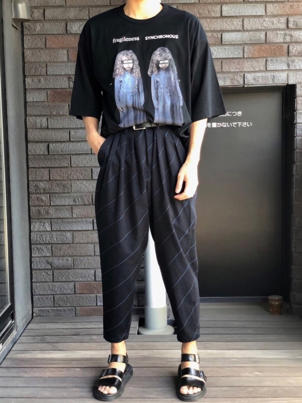 「SHAREEF」｜「SHAREEFのBIAS LINE WIDE TAPERED PANTS（その他パンツ、ブラック系）」を使った、SENA☆さん（メンズ・179cm）の春コーディネートの1枚目の写真