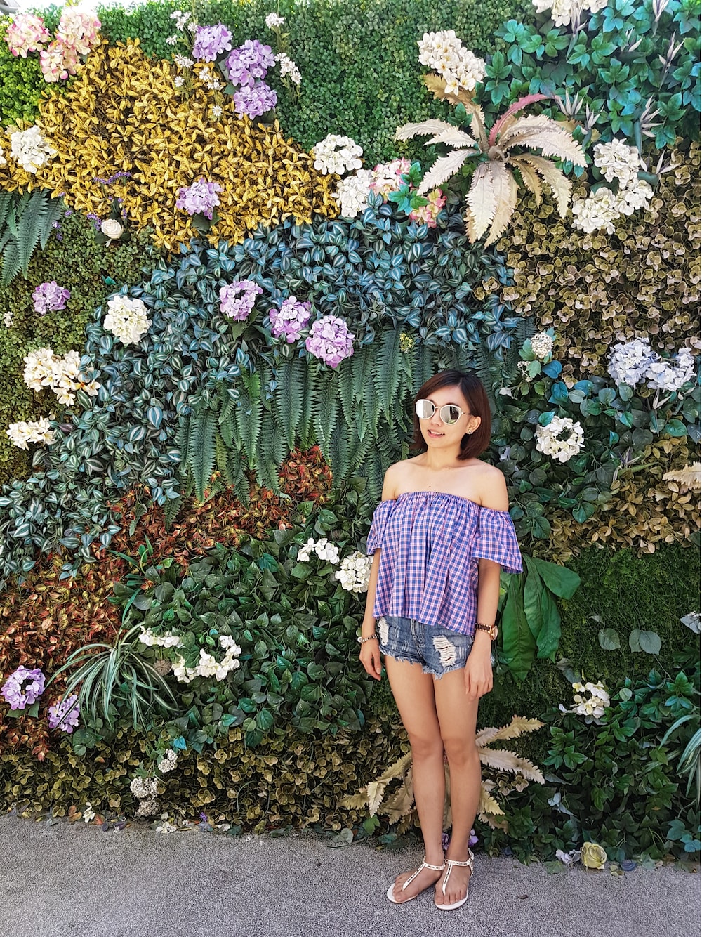 「ALDOのアイテム（サンダル、ホワイト系）」を使った、哲さん（レディース・158cm）の夏コーディネートの1枚目の写真