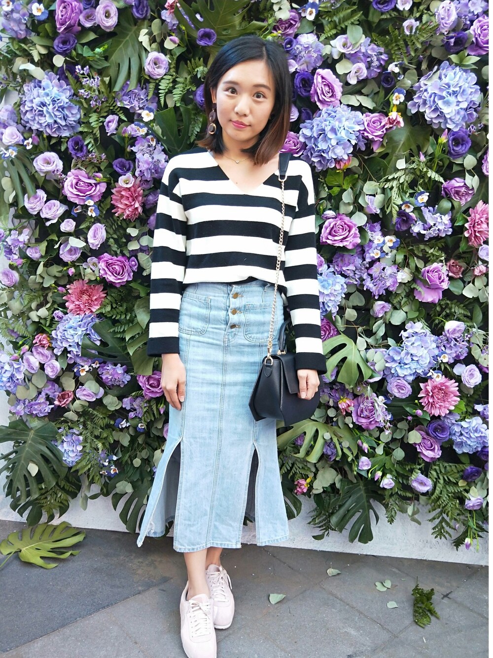 「NIKEのアイテム（スニーカー、ピンク系）」を使った、哲さん（レディース・158cm）の夏コーディネートの1枚目の写真