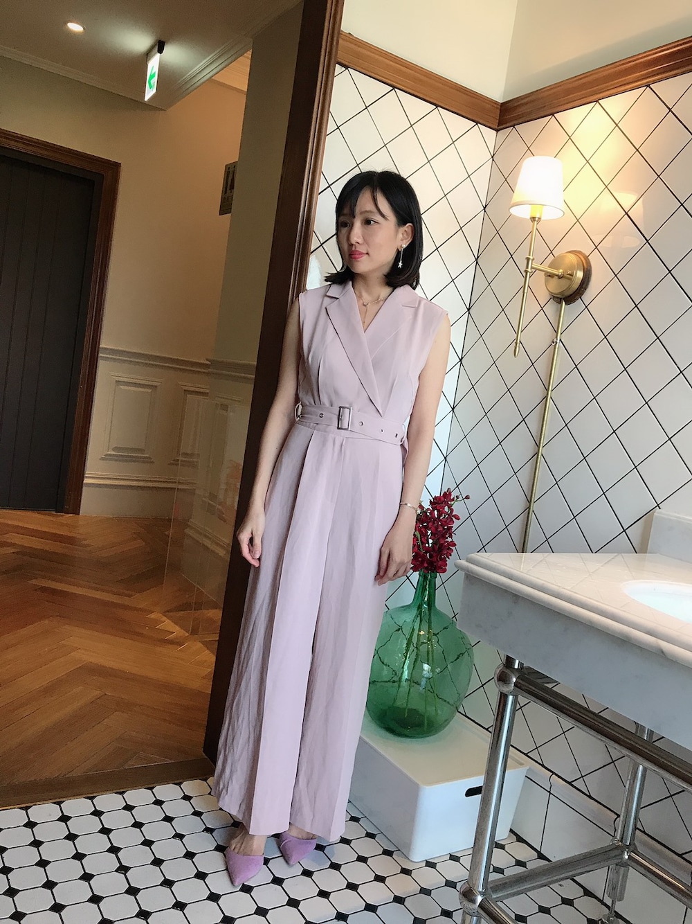 「RANDAのアイテム（パンプス、ピンク系）」を使った、哲さん（レディース・158cm）の秋コーディネートの1枚目の写真