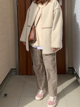 「パイピングコート」｜「アイテム（ムートンコート）」を使った、Rさん（レディース・156cm）の冬コーディネート