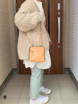 「ニットカーディガン」｜「アイテム（チュニック）」を使った、Rさん（レディース・156cm）の春コーディネート