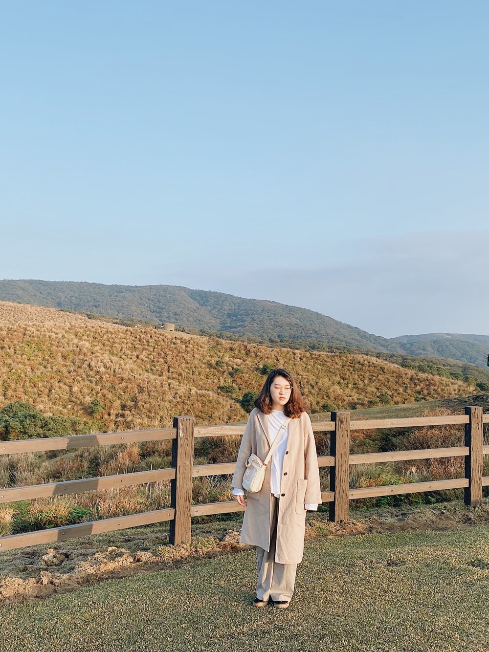 「擎天崗、陽明山」｜「ZARAのアイテム（ジャケット/アウター、ベージュ系）」を使った、妏倢さん（レディース・162cm）の冬コーディネートの1枚目の写真