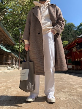 「オールホワイト」｜「アイテム（チェスターコート）」を使った、じゅんやさん（メンズ・173cm）の春コーディネート