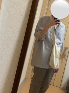 「LIDNM（リドム）のアイテム（シャツ/ブラウス、グレー系）」を使った、んんさん（メンズ・171cm）の春コーディネート