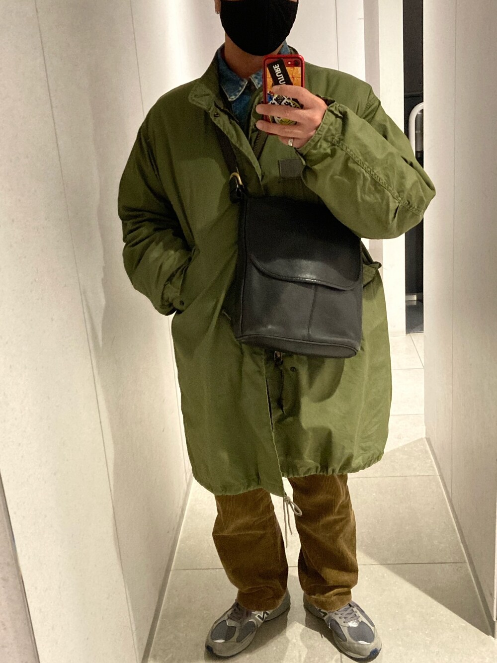 「M-65、New Balance、Levi's、Polo Ralph Lauren、GAP、old coach」｜「COACHのアイテム（ショルダーバッグ、ブラック系）」を使った、S_K_さん（メンズ・173cm）の冬コーディネートの1枚目の写真