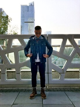 「VISVIM（ビズビム）のアイテム（マウンテンパーカー、ブルー系）」を使った、AlienLin666さん（メンズ・170cm）の冬コーディネート