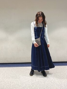 「SILVER BULLET（シルバーバレット）のアイテム（アクセサリー）」を使った、YURIさん（レディース・160cm）の冬コーディネート