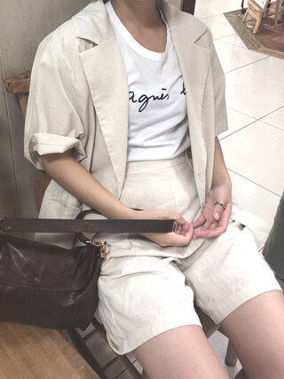 neelu___miki使用「agnes b.（S137 TS　ロゴTシャツ）」的時尚穿搭