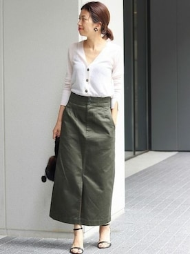 「IENA LA BOUCLE（イエナラブークル）のIENA LA BOUCLE Galaxy リブVネックカーディガン◆（カーディガン/ボレロ）」を使った、sonoさん（レディース・160cm）の夏コーディネート