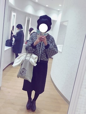 「白黒」｜「アイテム（ノーカラージャケット）」を使った、miharu さん（レディース・164cm）の冬コーディネート