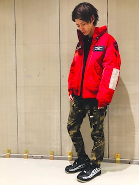 「アイテム（ミリタリージャケット、レッド系）」を使った、幽助さん（メンズ・180cm）の夏コーディネート