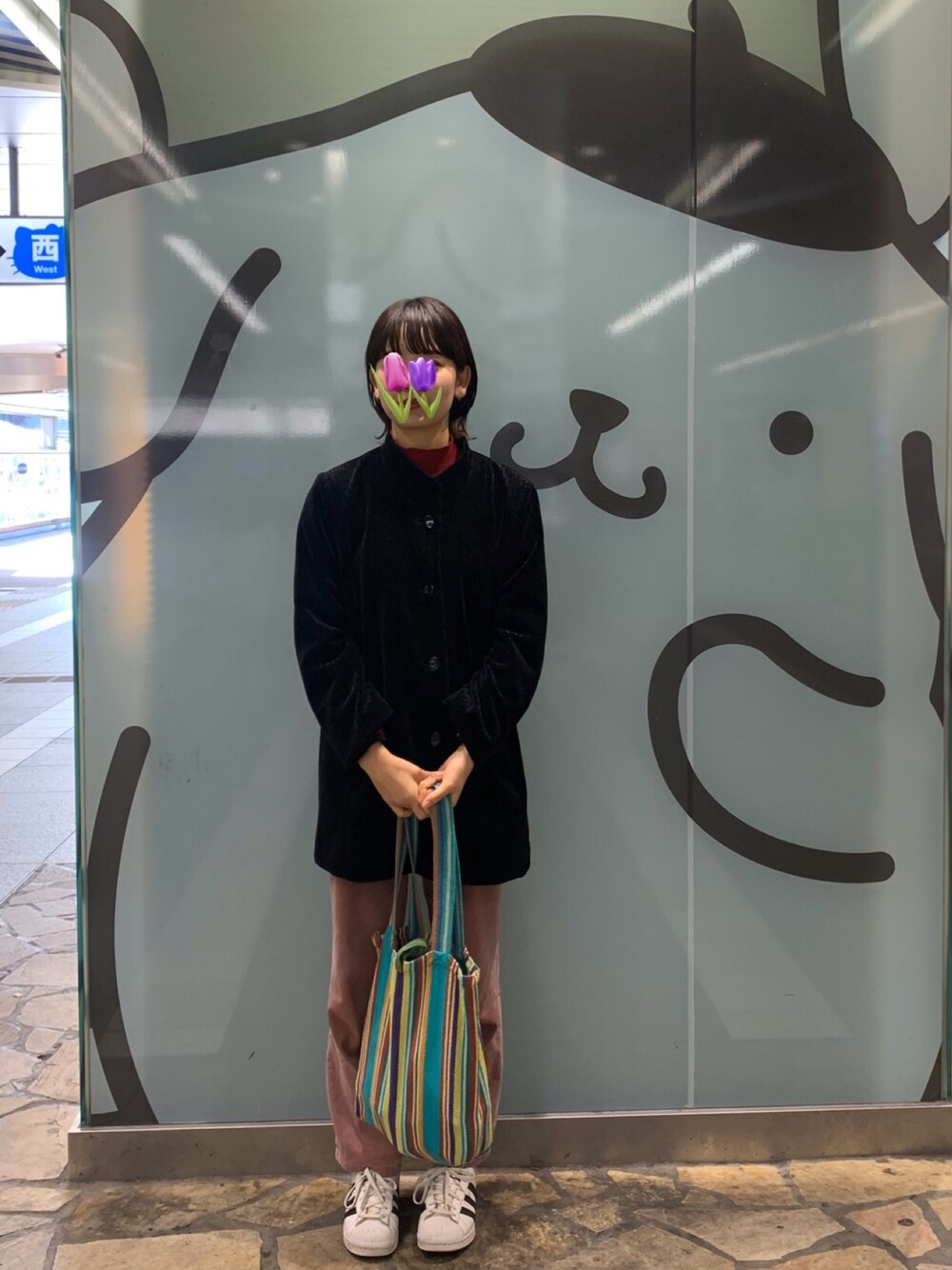 「古着のアイテム（ジャケット/アウター、ブラック系）」を使った、セイさん（レディース・165cm）の冬コーディネートの1枚目の写真