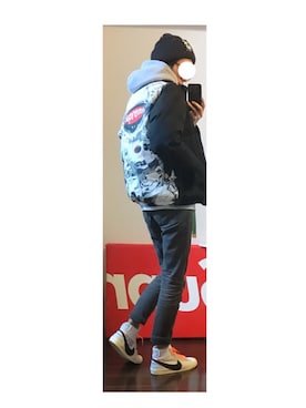 「OFF-WHITE」｜「アイテム（その他アウター）」を使った、KOUJIさん（メンズ・180cm）の冬コーディネート