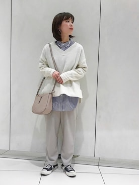 「消えそうな色コーデ」｜iwafuji harukaさん（レディース・160cm）の秋コーディネート